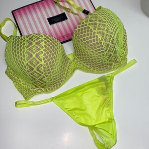 🔥 Victoria Secret  bra  34DD & M panty set New